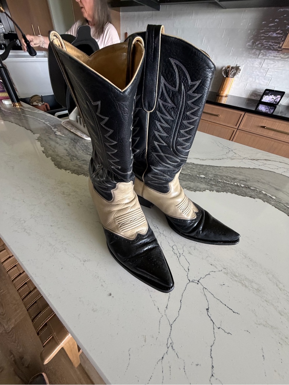 Liberty Boot Co. Black and Cream Two-Tone Western Cowboy Boots - Men